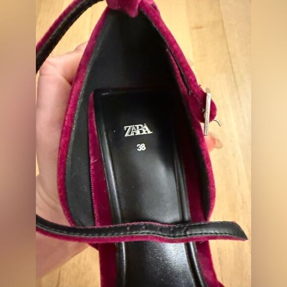 Gorgeous velvet heels from Zara - Picture 3 of 8